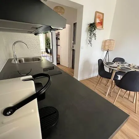 La Maison Cosy Paris Centre - Metro - Wifi *